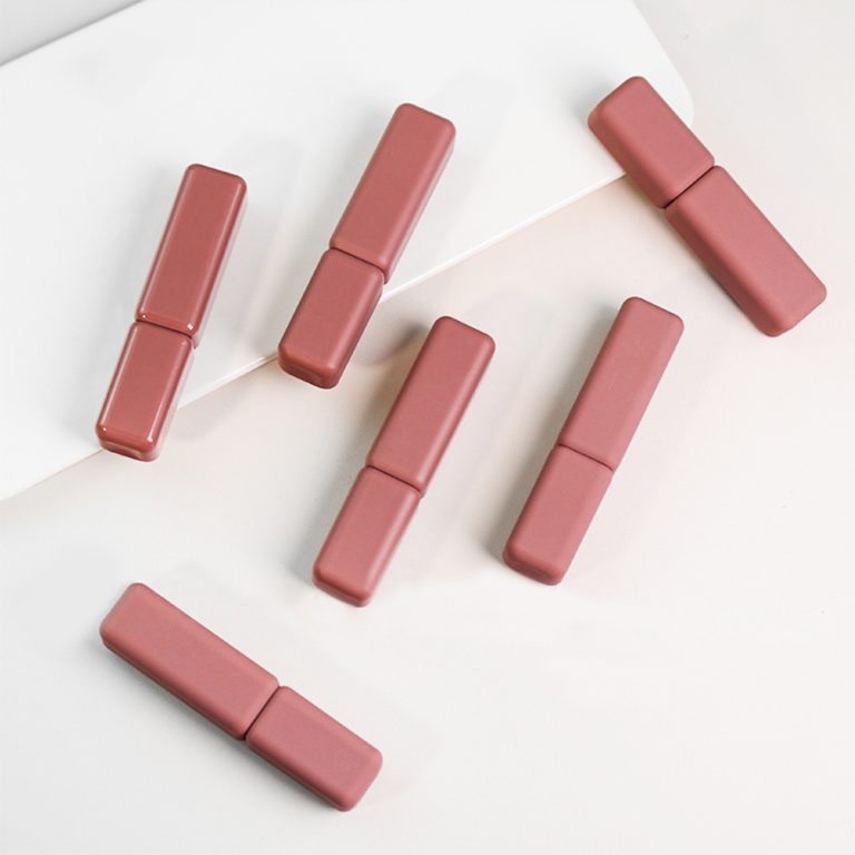 Lip gloss tube