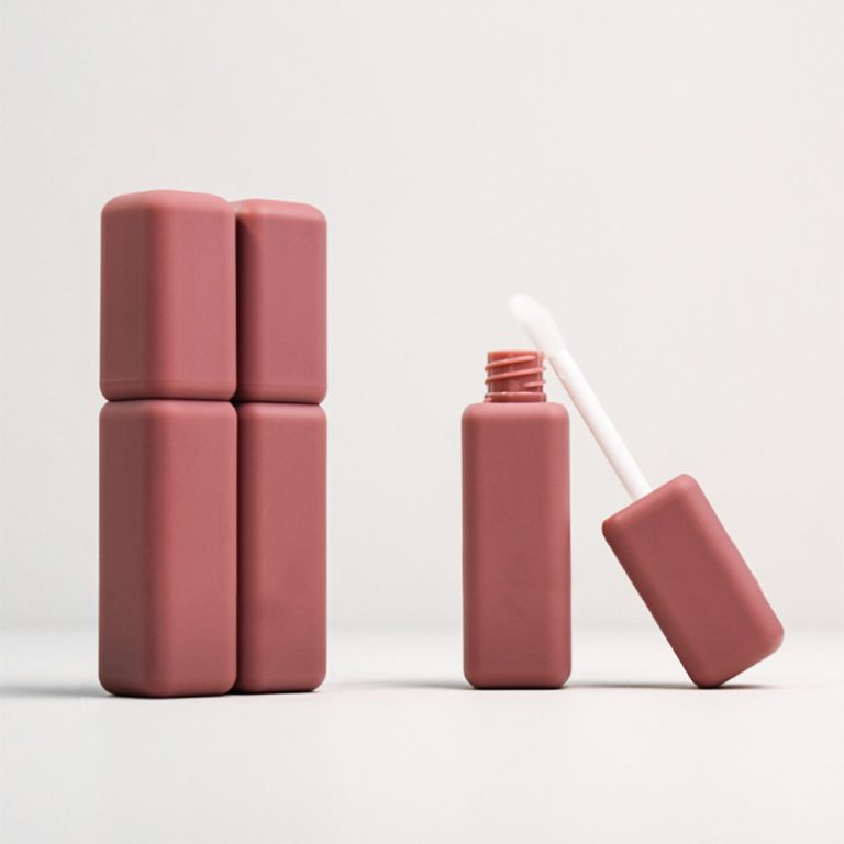 Lip gloss tube