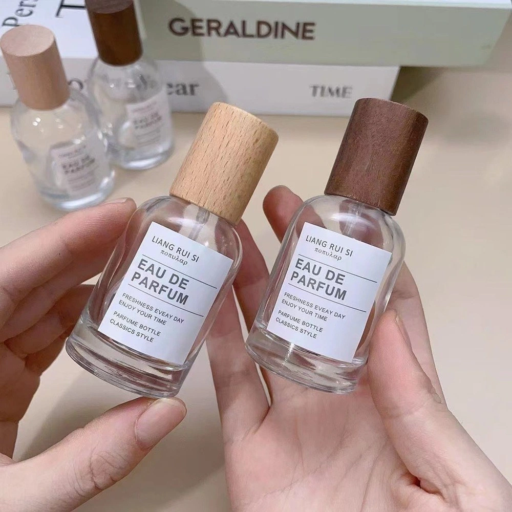 A Comprehensive Look at Why Travel-Size Perfume Bottles Are Ideal for Frequent Travelers and Minimalists